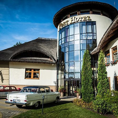 Port Hotel Адажі Екстер'єр фото